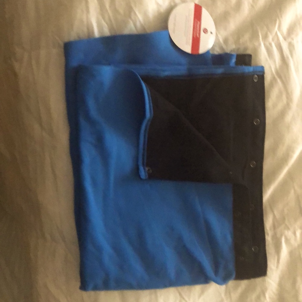 Vinyasa reversible scarf